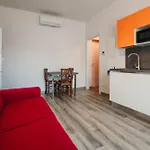 Al 13 - Lakeside Leisure & Business * Stresa