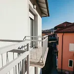 Al 13 - Lakeside Leisure & Business Apartamento