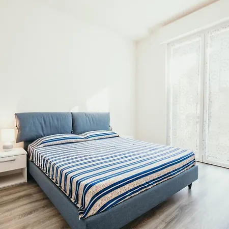 Apartment Al 13 - Lakeside Leisure & Business