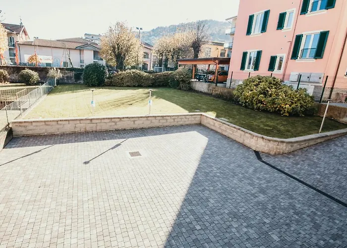 Al 13 - Lakeside Leisure & Business * Stresa