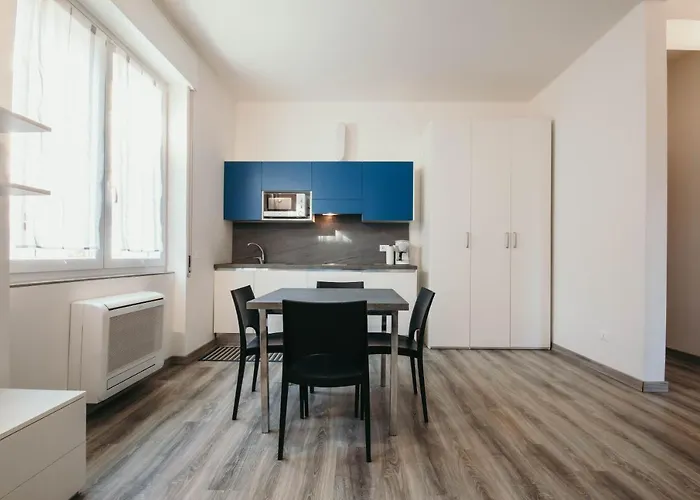 Al 13 - Lakeside Leisure & Business Apartamento *