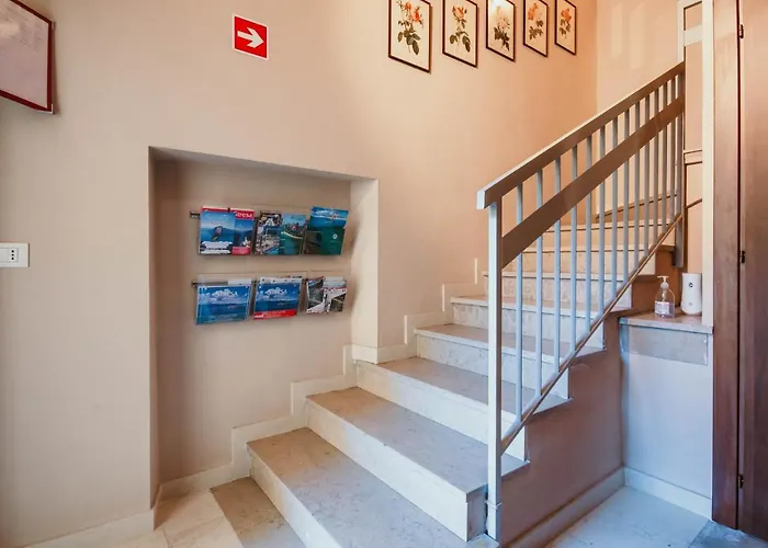 Al 13 - Lakeside Leisure & Business Stresa