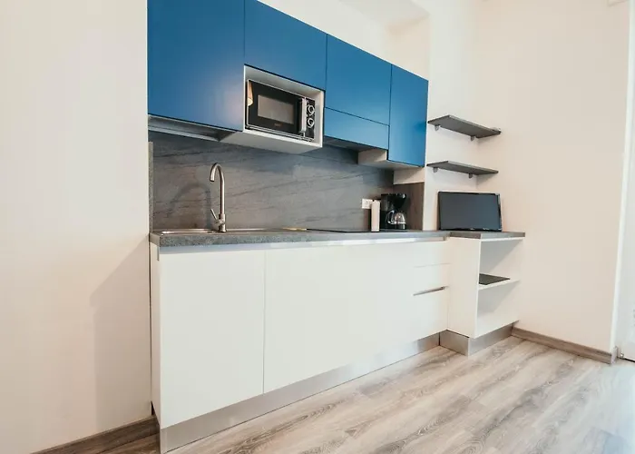 Al 13 - Lakeside Leisure & Business Apartamento Stresa