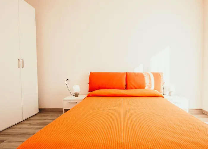 Al 13 - Lakeside Leisure & Business Lejlighed Stresa