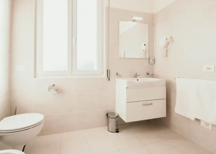 Al 13 - Lakeside Leisure & Business Apartamento *