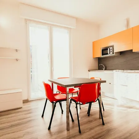 Apartman Al 13 - Lakeside Leisure & Business Stresa